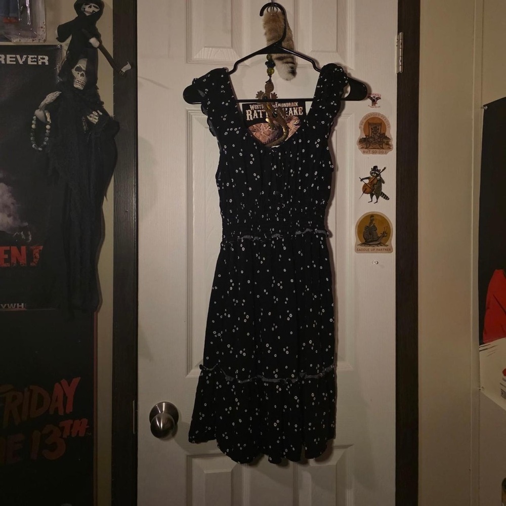 wild fable Black Floral Tiered Midi Dress